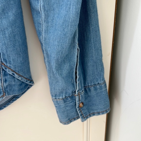 Pull&Bear Women's Top Button Down Denim Shirt - Picture 5 of 9